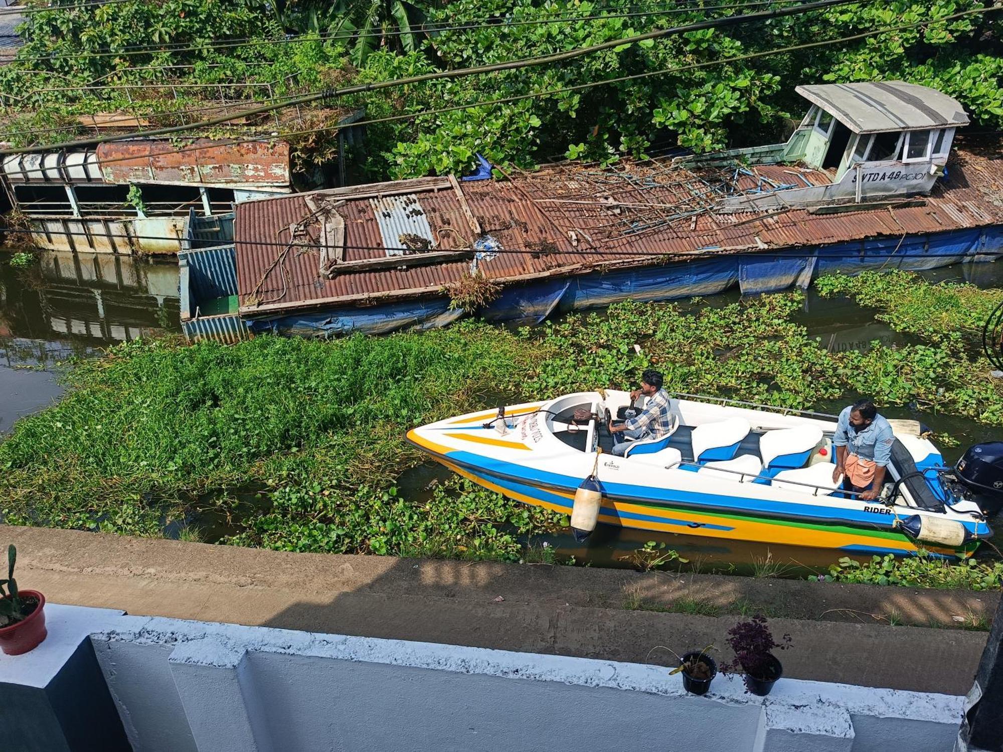 Paddy N Canal Homestay Alappuzha Extérieur photo