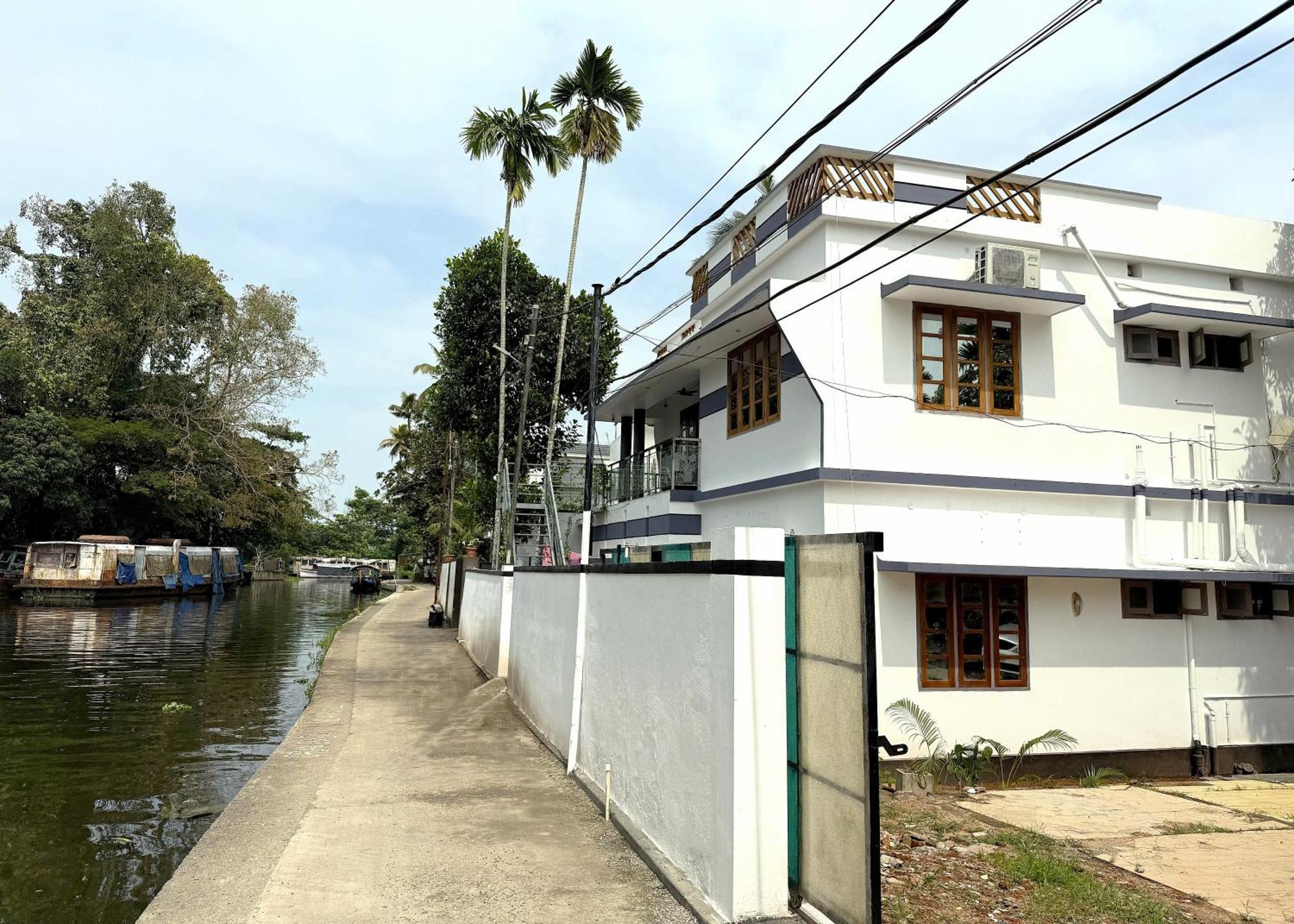 Paddy N Canal Homestay Alappuzha Extérieur photo